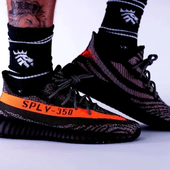 New adidas Yeezy Boost 350 V2 Carbon Beluga Men's Size 9.5 - Picture 3 of 11